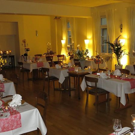Burghotel Muenzenberg Екстериор снимка