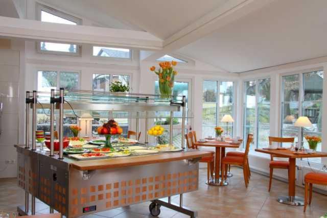 Burghotel Muenzenberg Екстериор снимка