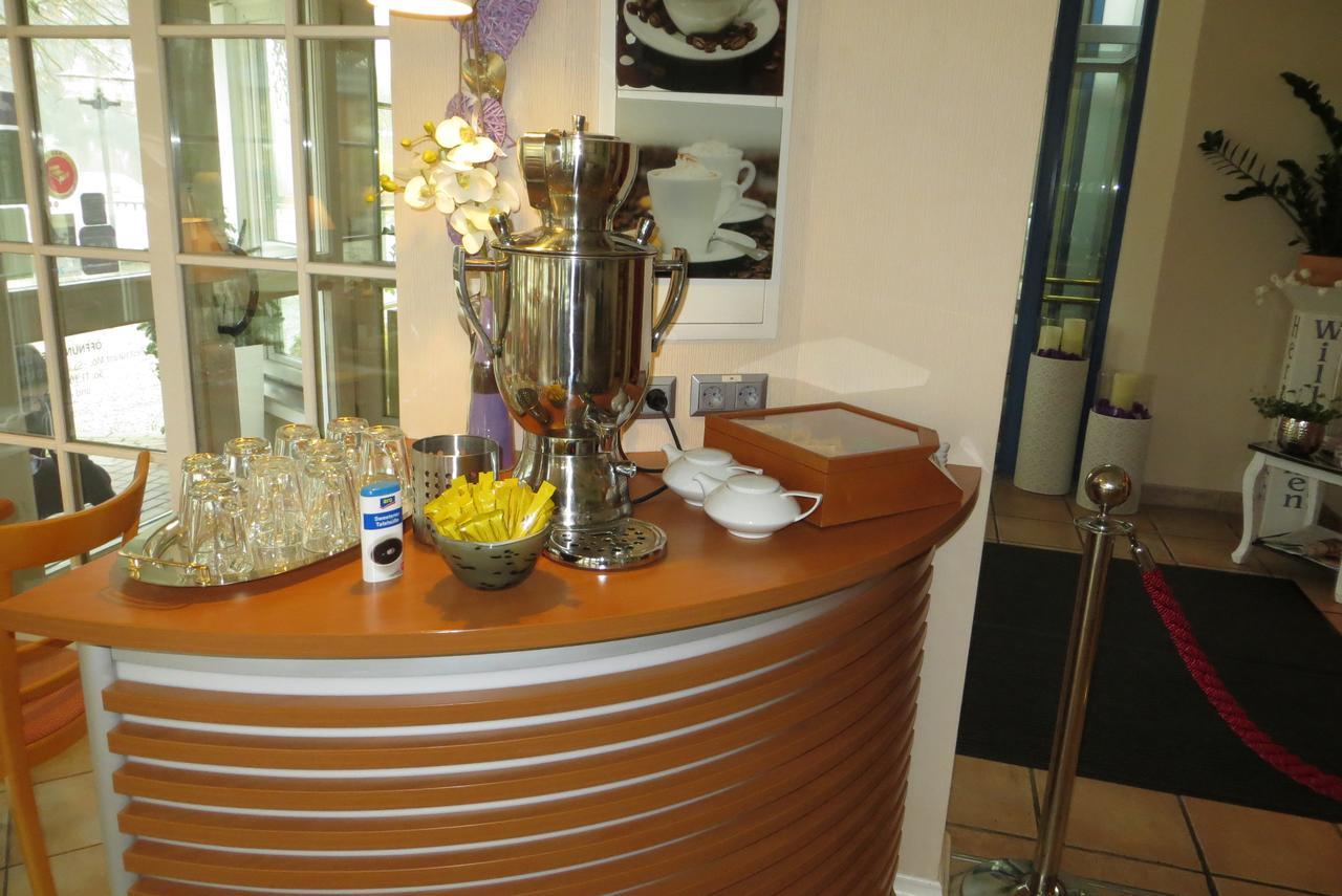 Burghotel Muenzenberg Екстериор снимка