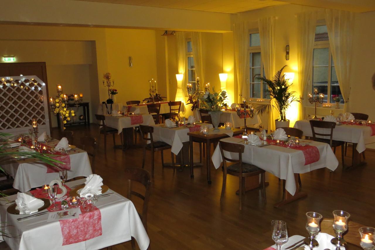 Burghotel Muenzenberg Екстериор снимка